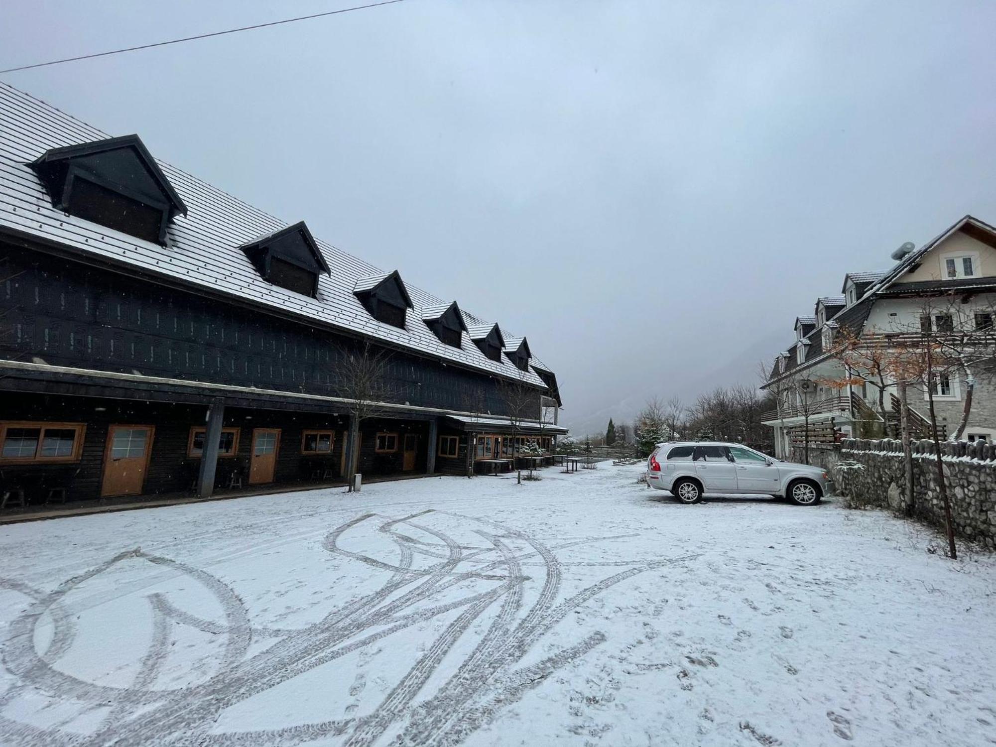 Boga Alpine Resort Extérieur photo